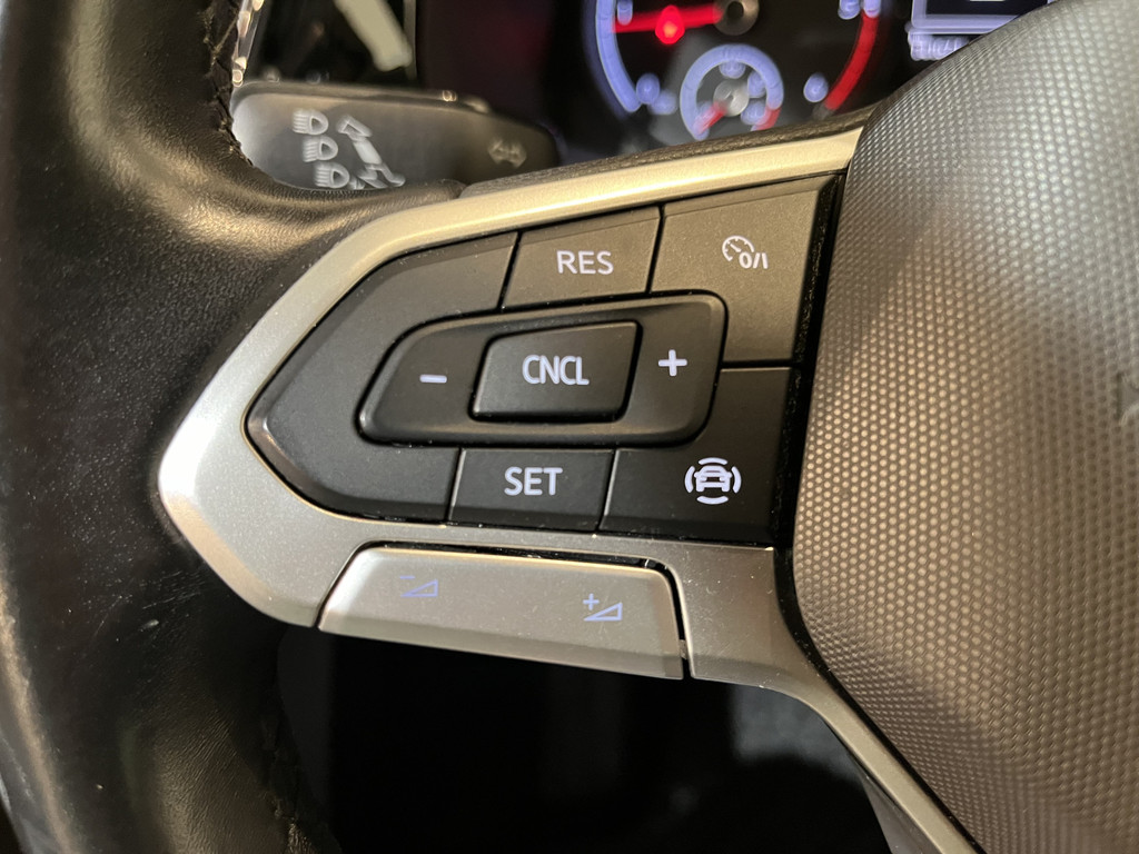 Volkswagen Transporter 2.0 TDI L2H1 30 DC Dubbel Cabine 150 PK Automaat / Euro 6 / Airco / Cruise Control / Camera / CarPlay / Trekhaak / Navigatie / Klep 13