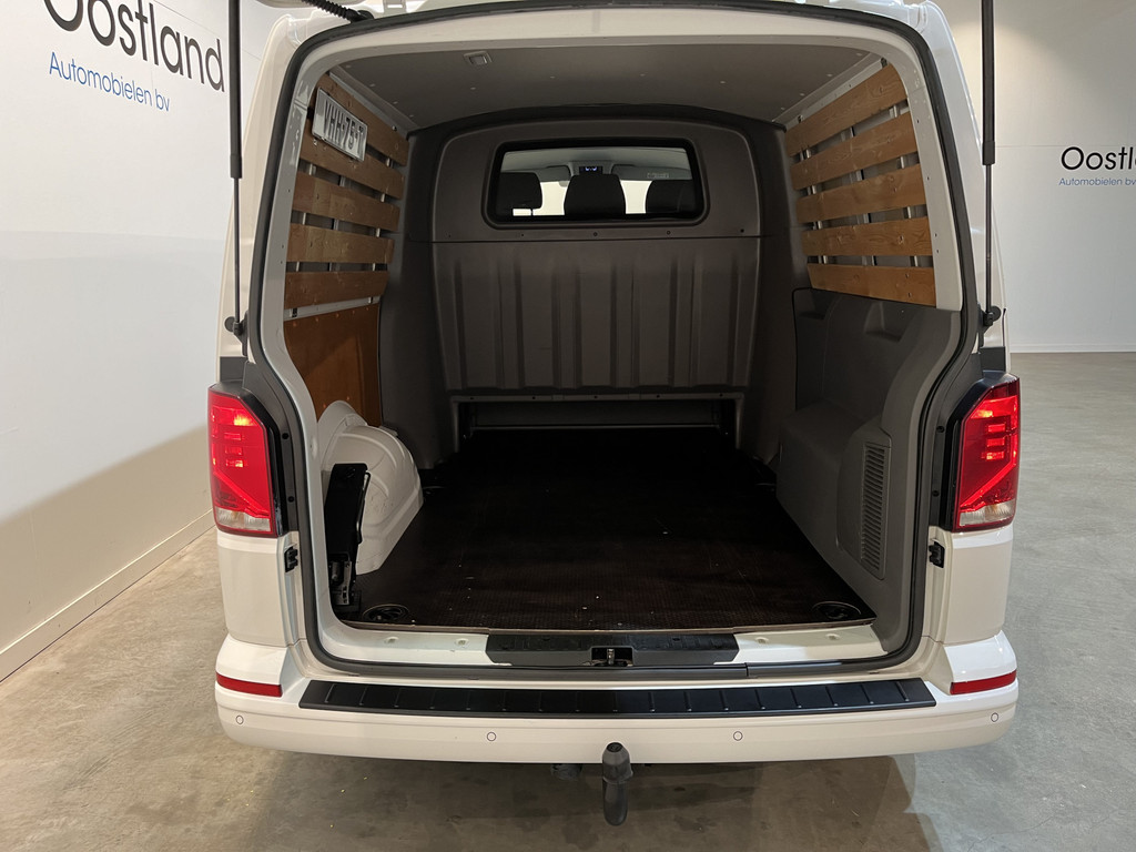 Volkswagen Transporter 2.0 TDI L2H1 30 DC Dubbel Cabine 150 PK Automaat / Euro 6 / Airco / Cruise Control / Camera / CarPlay / Trekhaak / Navigatie / Klep 20