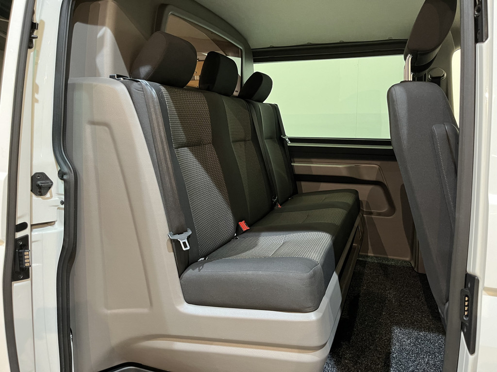 Volkswagen Transporter 2.0 TDI L2H1 30 DC Dubbel Cabine 150 PK Automaat / Euro 6 / Airco / Cruise Control / Camera / CarPlay / Trekhaak / Navigatie / Klep 7