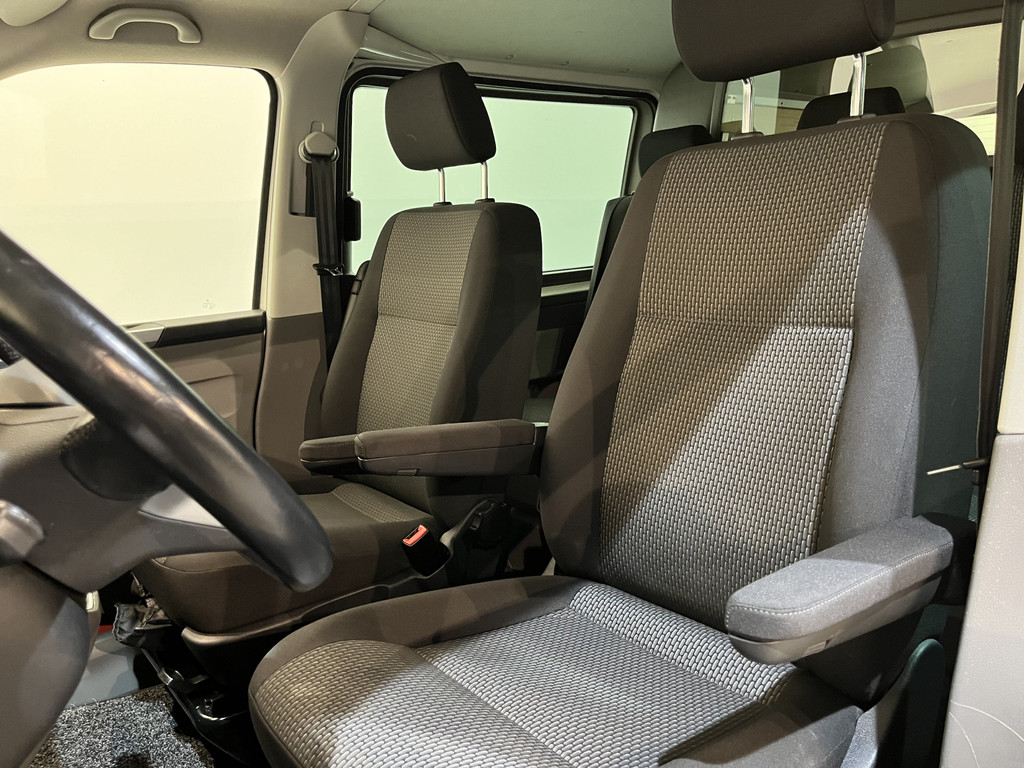 Volkswagen Transporter 2.0 TDI L2H1 30 DC Dubbel Cabine 150 PK Automaat / Euro 6 / Airco / Cruise Control / Camera / CarPlay / Trekhaak / Navigatie / Klep 8