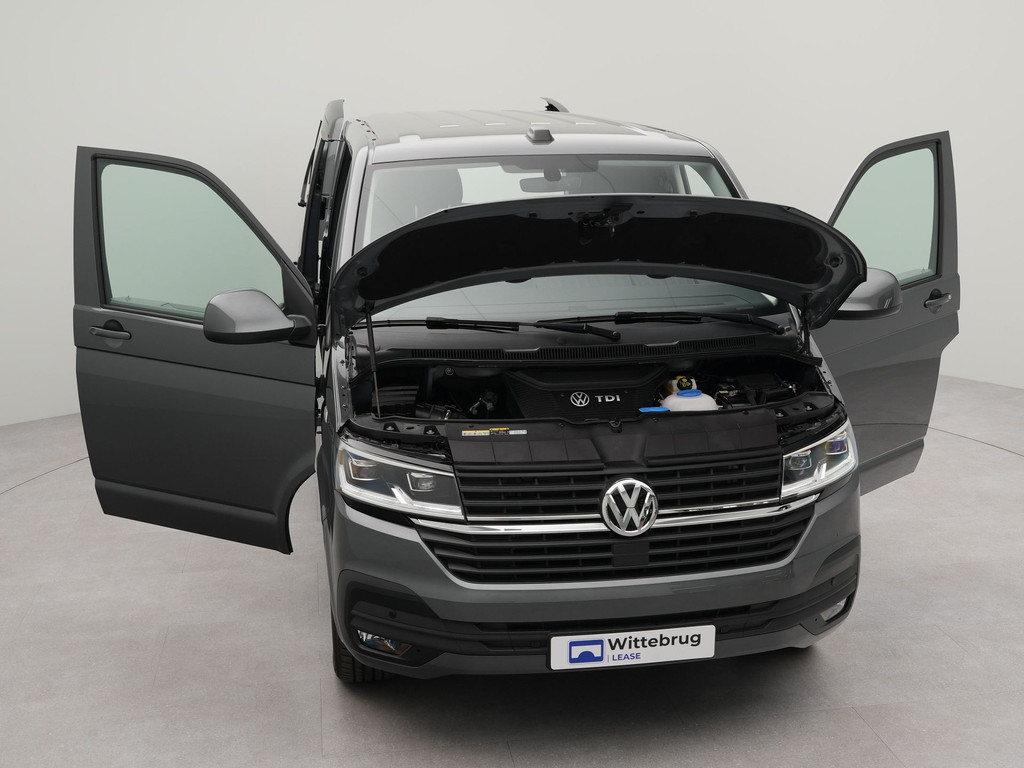 Volkswagen Transporter 2.0 TDI L2H1 30 Highline 204 pk showroom model 2 schuifdeuren BPM vrij 17
