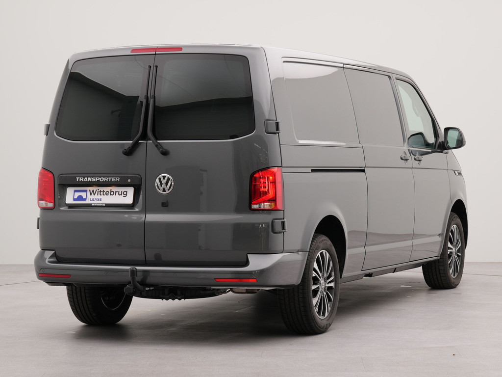 Volkswagen Transporter 2.0 TDI L2H1 30 Highline 204 pk showroom model 2 schuifdeuren BPM vrij 9
