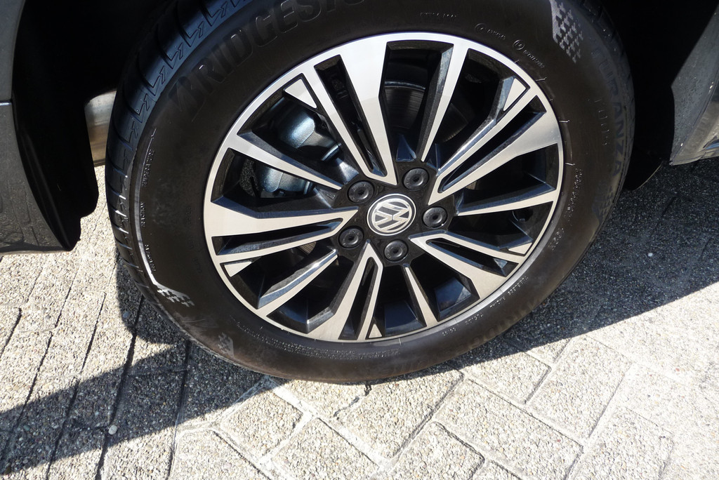 Volkswagen Transporter 2.0 TDI L2H1 30 Highline DC 5 zits Aut 204 pk 2 zijschuifdeur, trekhaak, BPM vrij 15