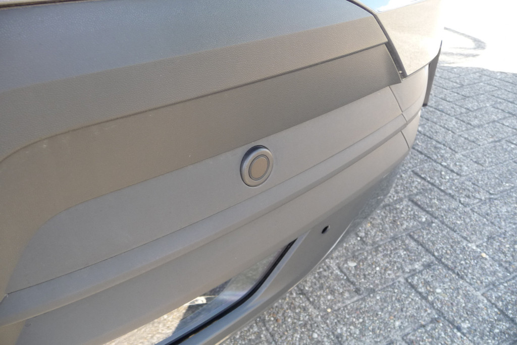 Volkswagen Transporter 2.0 TDI L2H1 30 Highline DC 5 zits Aut 204 pk 2 zijschuifdeur, trekhaak, BPM vrij 18