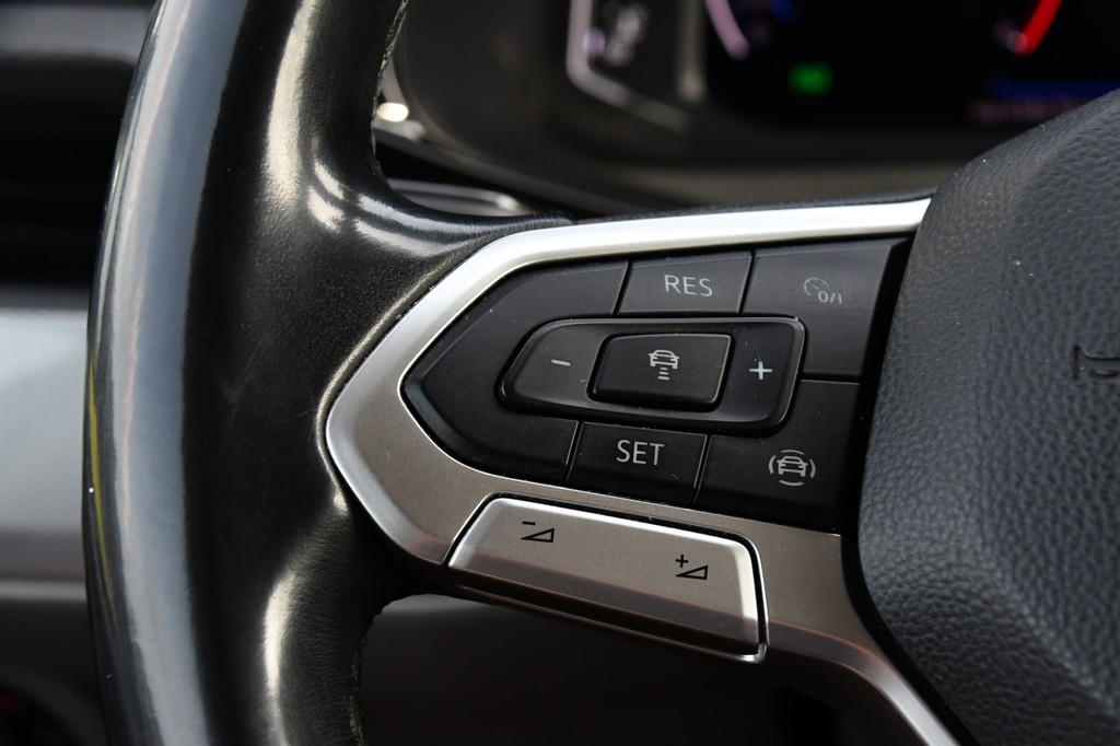 Volkswagen Transporter 2.0 TDI L2H1 32 DC Caravelle Full Options! Virtual, Adaptieve Cruise, Camera, Carplay, LED, Automaat, 2 x Schuifdeur, Clima, Uniek! Bulli, Highline 20