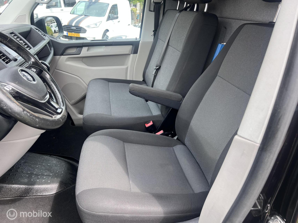 Volkswagen Transporter 2.0 TDI L2H1 4Motion 11