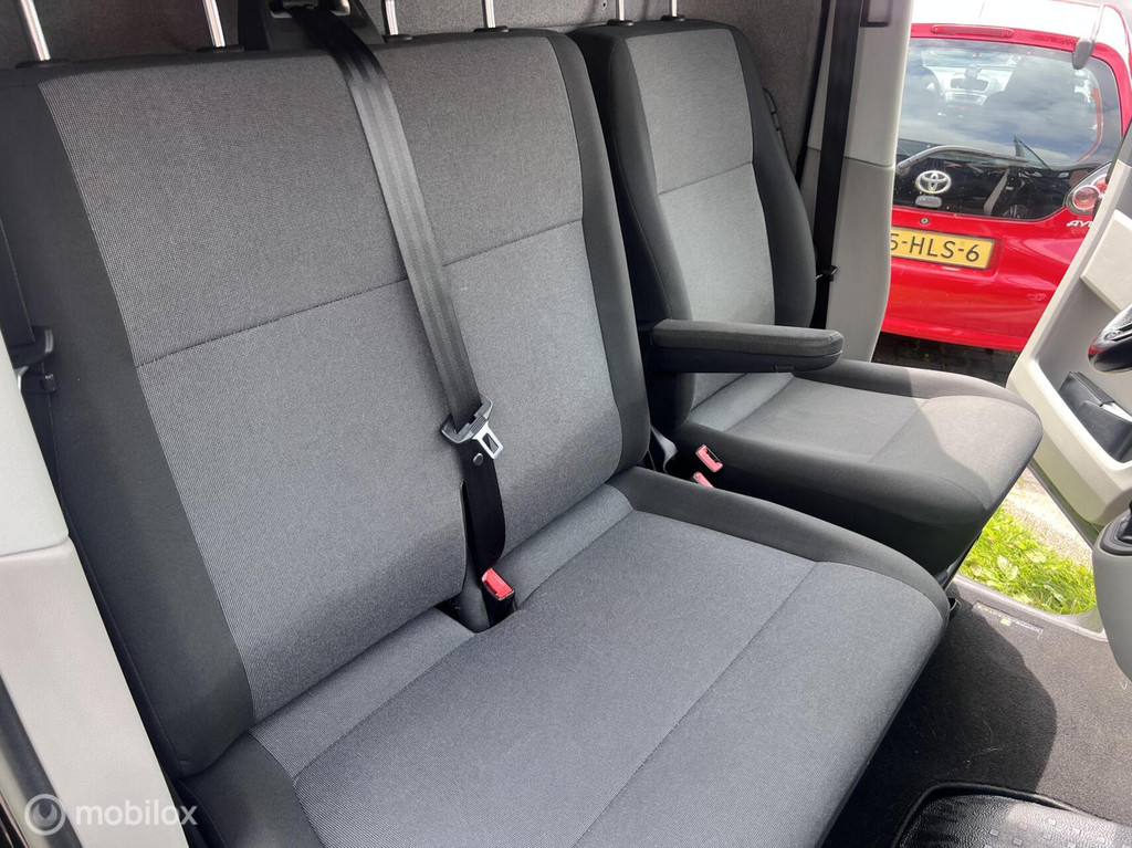 Volkswagen Transporter 2.0 TDI L2H1 4Motion 9
