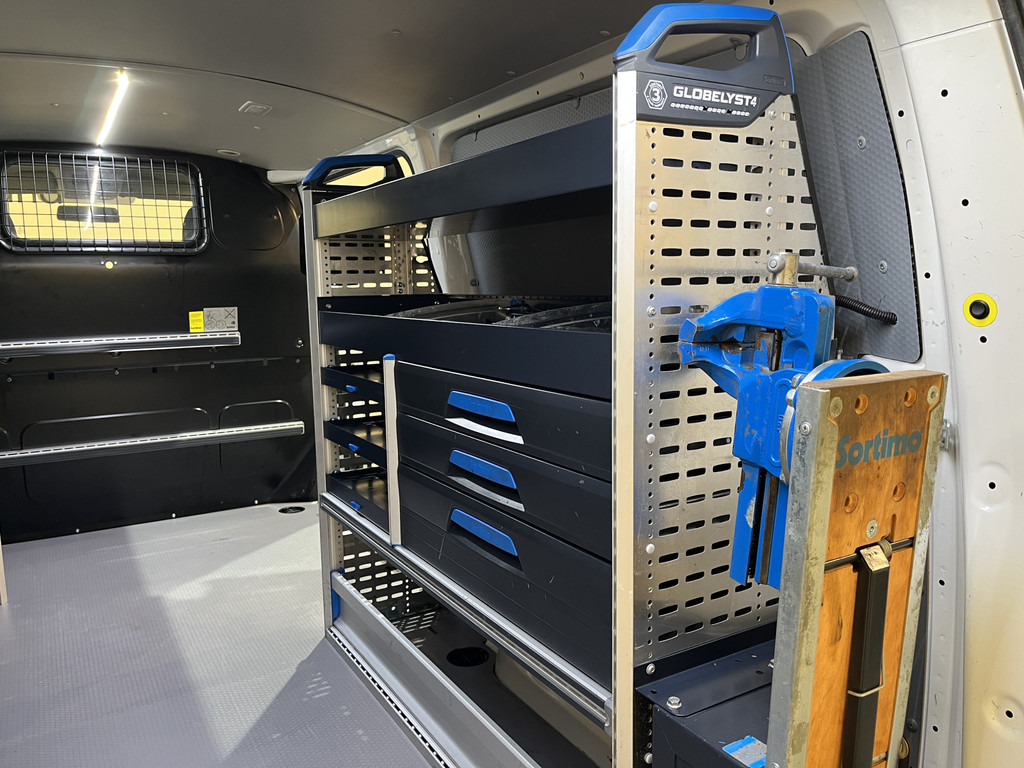 Volkswagen Transporter 2.0 TDI L2H1 4Motion 150 PK Automaat / Euro 6 / Servicebus / Sortimo Inrichting / Airco / Cruise Control / Camera / Trekhaak / CarPlay / Navigatie / Klep 12