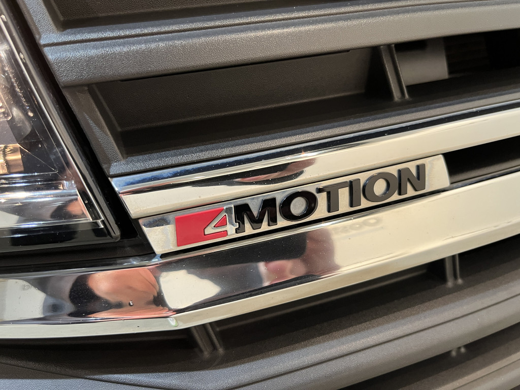 Volkswagen Transporter 2.0 TDI L2H1 4Motion 150 PK Automaat / Euro 6 / Servicebus / Sortimo Inrichting / Airco / Cruise Control / Camera / Trekhaak / CarPlay / Navigatie / Klep 14