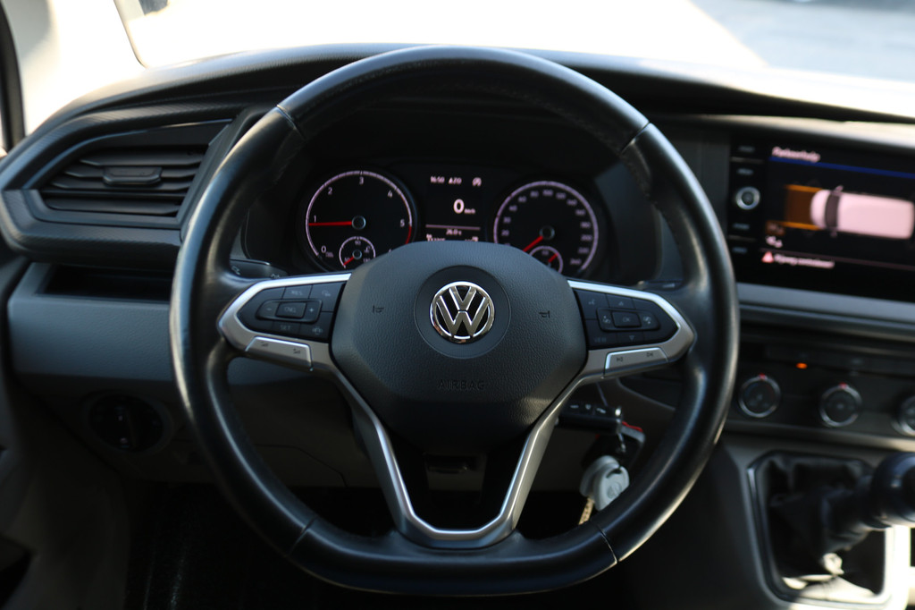Volkswagen Transporter 2.0 TDI L2 H1 Airco Navigatie Trekhaak 18