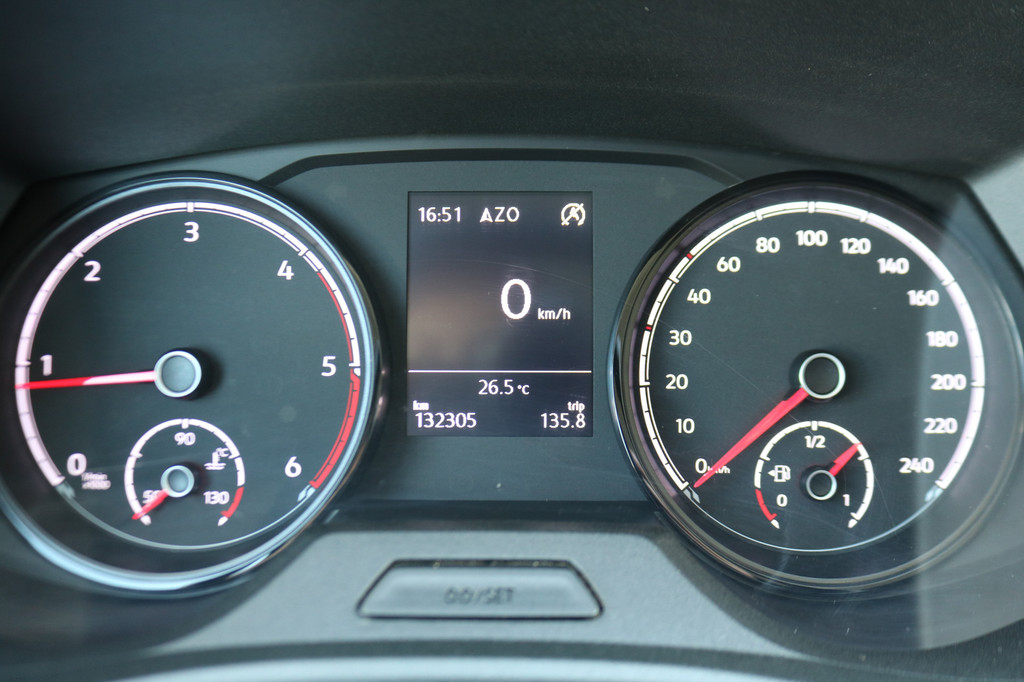 Volkswagen Transporter 2.0 TDI L2 H1 Airco Navigatie Trekhaak 19