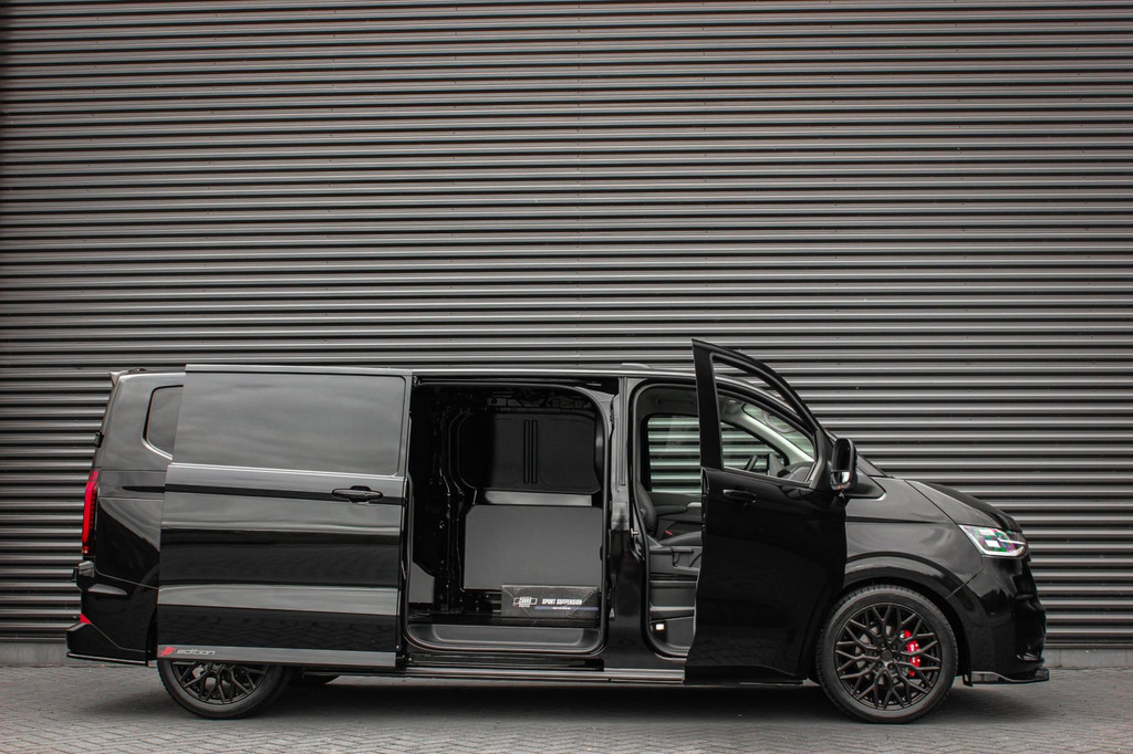 Volkswagen Transporter 2.0 TDI L2H1 BULLI 150PK DSG FULL BLACK / DRIVER ASSISTANCE / 2-ZITS / MY2024 / CAMERA / ADAP.CRUISE / FUL 7