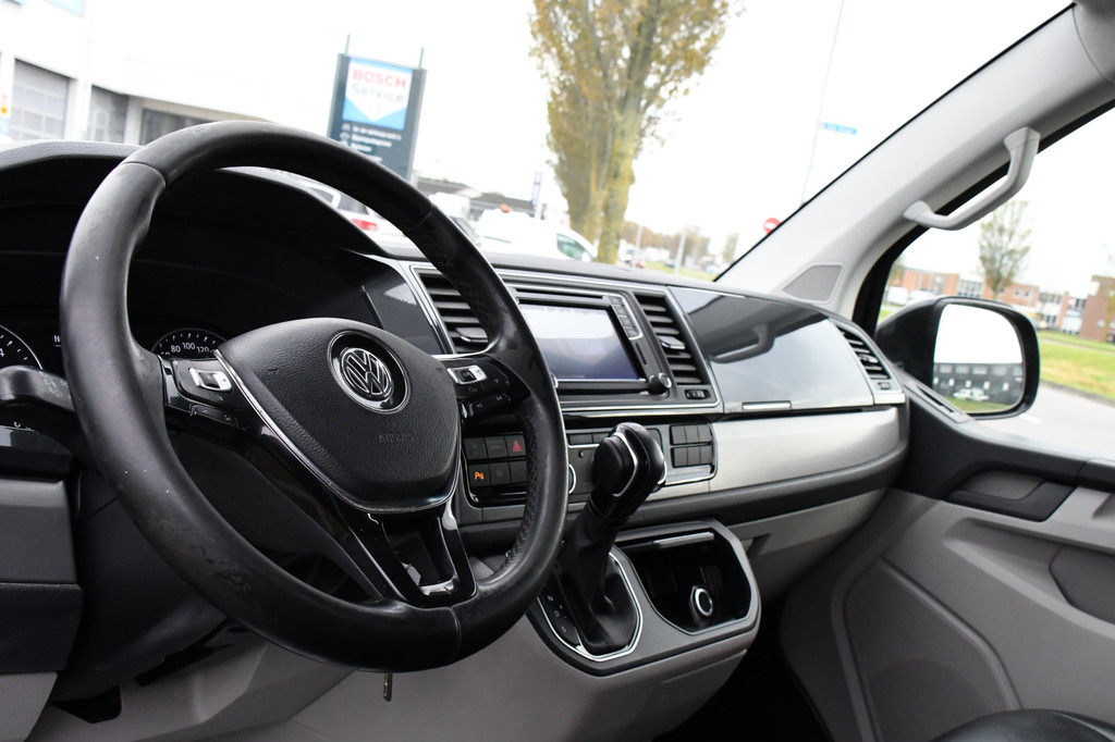 Volkswagen Transporter 2.0 TDI L2H1 Black Edition Highline Adaptieve Cruise, Camera, Carplay, Leder, Trekhaak, Sensoren, 150pk, Automaat, Uniek! 14