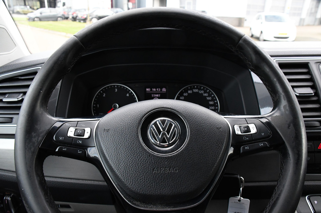 Volkswagen Transporter 2.0 TDI L2H1 Black Edition Highline Adaptieve Cruise, Camera, Carplay, Leder, Trekhaak, Sensoren, 150pk, Automaat, Uniek! 16