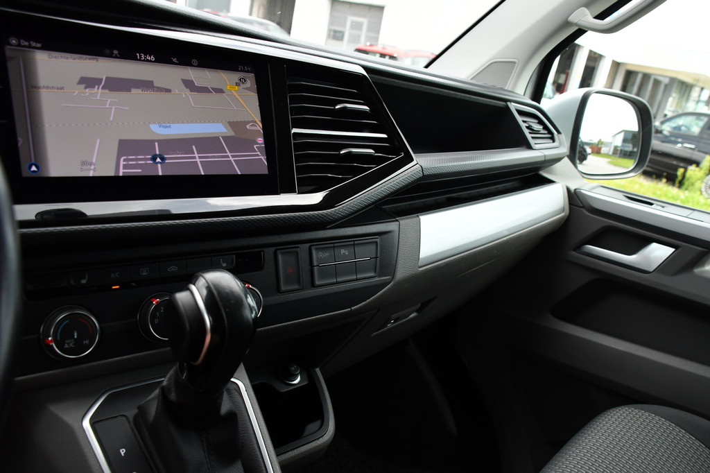 Volkswagen Transporter 2.0 TDI L2H1 Bulli Virtual, Adaptieve Cruise, Camera, Carplay, NAVI, LED, 150pk, Sensoren, Automaat, Uniek! 21