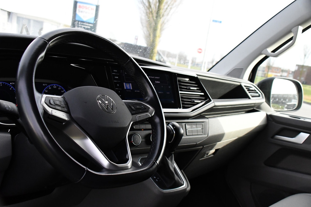 Volkswagen Transporter 2.0 TDI L2H1 Bulli Virtual, Adaptieve Cruise, Carplay, Camera, 150pk, 2 x Schuifdeur, LED, Multimedia, Uniek! 14