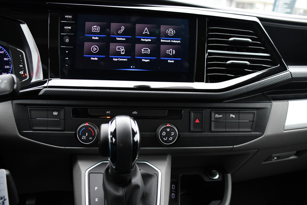 Volkswagen Transporter 2.0 TDI L2H1 Bulli Virtual, Cruise, Carplay, Automaat, Multimedia, Sensoren, 150PK, Trekhaak, LED, UNIEK! 16