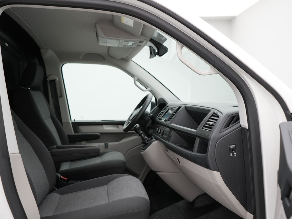 Volkswagen Transporter 2.0 TDI L2H1 Comfortline 75Kw | Navigatie | Achteruitrijcamera | Appconnect |trekhaak 19
