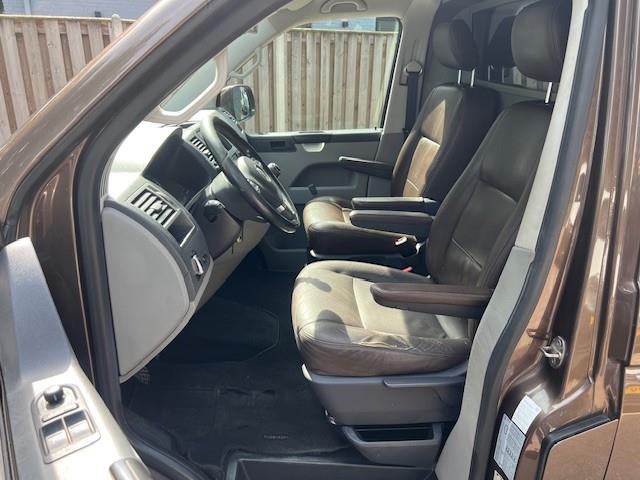 Volkswagen Transporter 2.0 TDI L2H1 Comfortline / AIRCO / CRUISE CONTROL / APK 26-05-2026 9