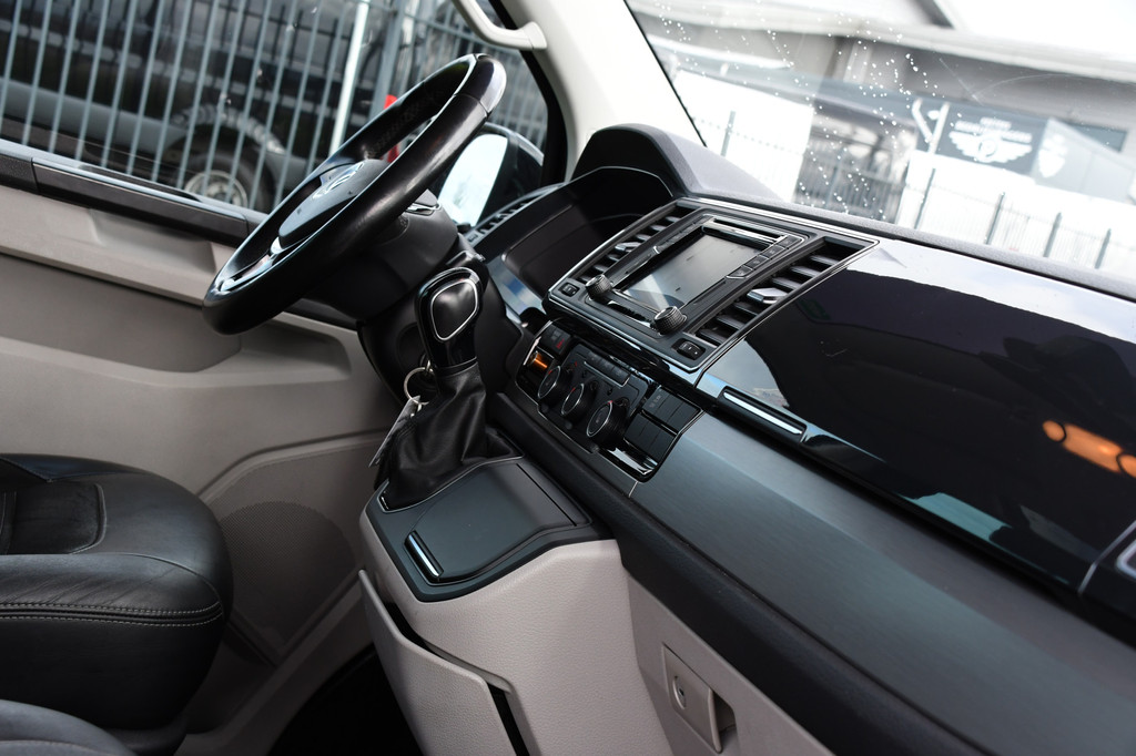 Volkswagen Transporter 2.0 TDI L2H1 DC 4Motion Highline Adaptieve Cruise, LED, 204pk, Automaat, 4x4, Leder, Multimedia, 2 x Schuifdeur, Sensoren, Uniek! 20