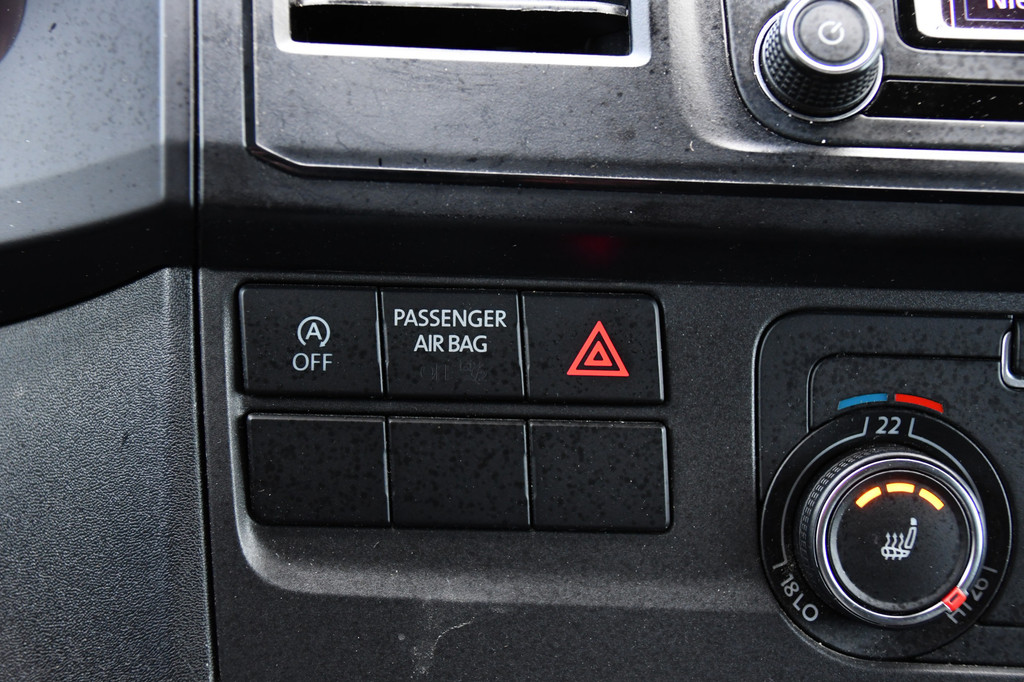 Volkswagen Transporter 2.0 TDI L2H1 DC 4Motion Highline Black Edition Camera, Cruise, Automaat, Multimedia, 204Pk, 2 x schuifdeur, LED, Uniek! 20