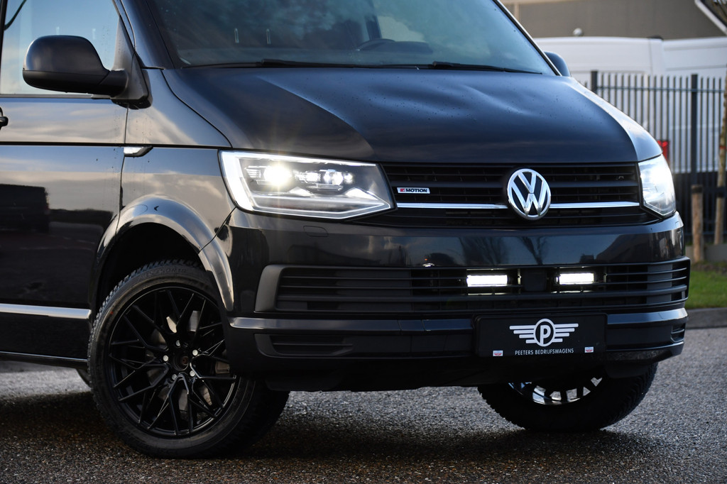 Volkswagen Transporter 2.0 TDI L2H1 DC 4Motion Highline Black Edition Camera, Cruise, Automaat, Multimedia, 204Pk, 2 x schuifdeur, LED, Uniek! 8