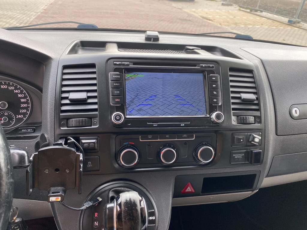 Volkswagen Transporter 2.0 TDI L2H1 DC Comfortline * Automaat * AC/Clima *Navigatie *Cruise Control*Camera * Automaat niet 100%!! 12