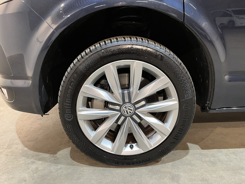 Volkswagen Transporter 2.0 TDI L2H1 DC Dubbel Cabine 204 PK Automaat / Schuifdeur L + R / Airco / Cruise Control / CarPlay / Trekhaak / Camera / Leder / Navigatie 16