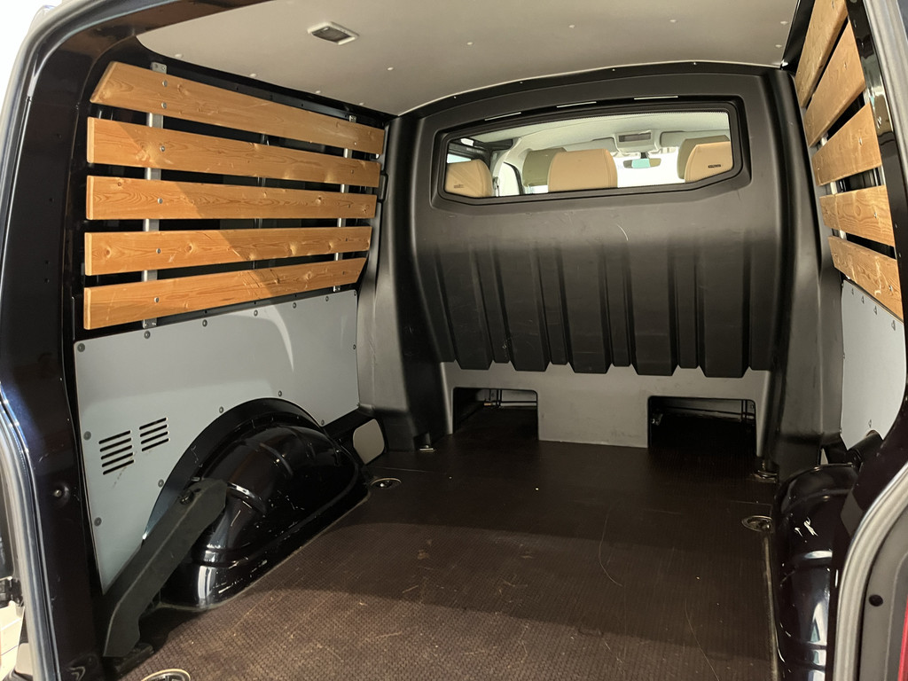 Volkswagen Transporter 2.0 TDI L2H1 DC Dubbel Cabine 204 PK Automaat / Schuifdeur L + R / Airco / Cruise Control / CarPlay / Trekhaak / Camera / Leder / Navigatie 17