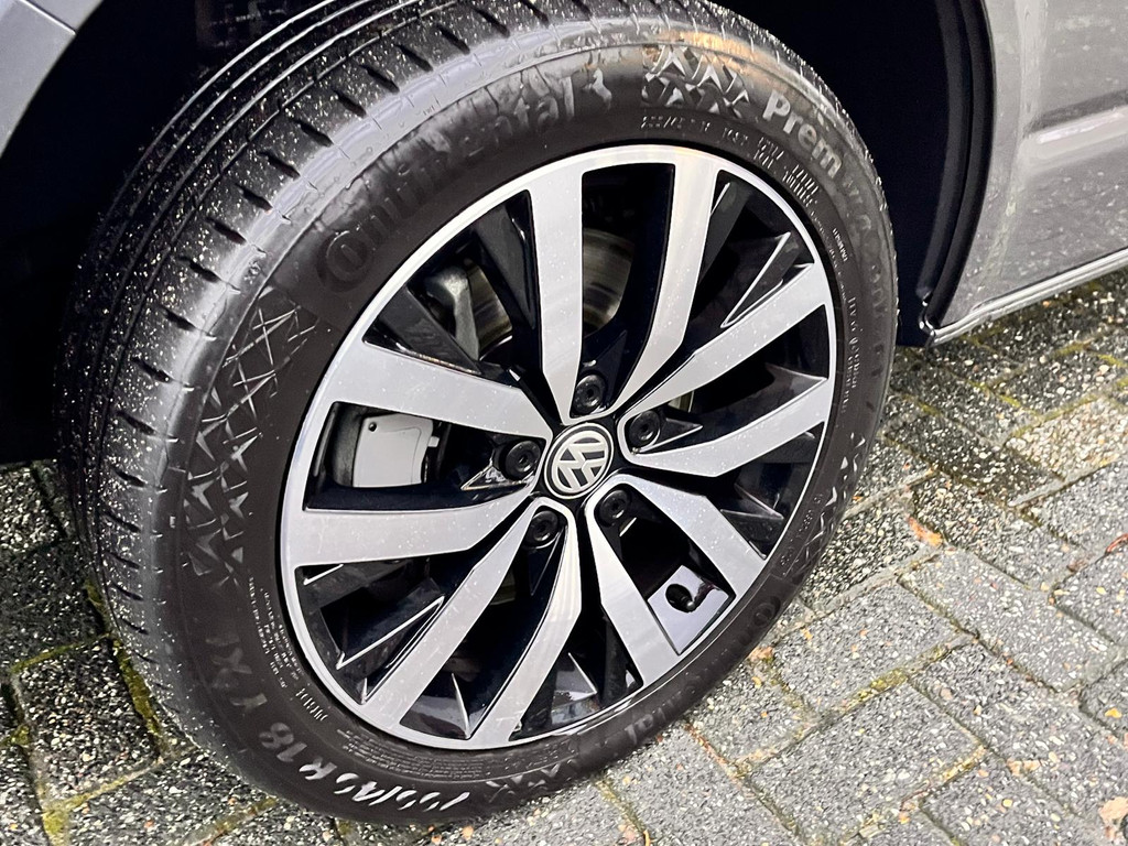 Volkswagen Transporter 2.0 TDI L2H1 DC Highline 7