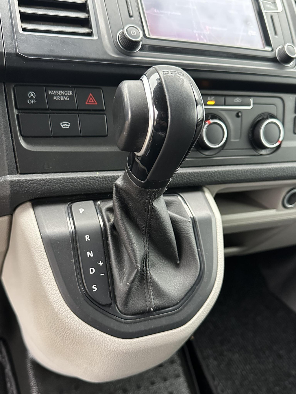 Volkswagen Transporter 2.0 TDI L2H1 DC Highline Dubbele cabine automaat 16