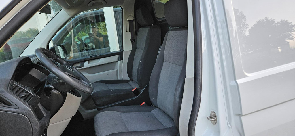 Volkswagen Transporter 2.0 TDI L2H1 Economy Trekhaak! Airco! NAP! Lang! Leuke Bus! 8