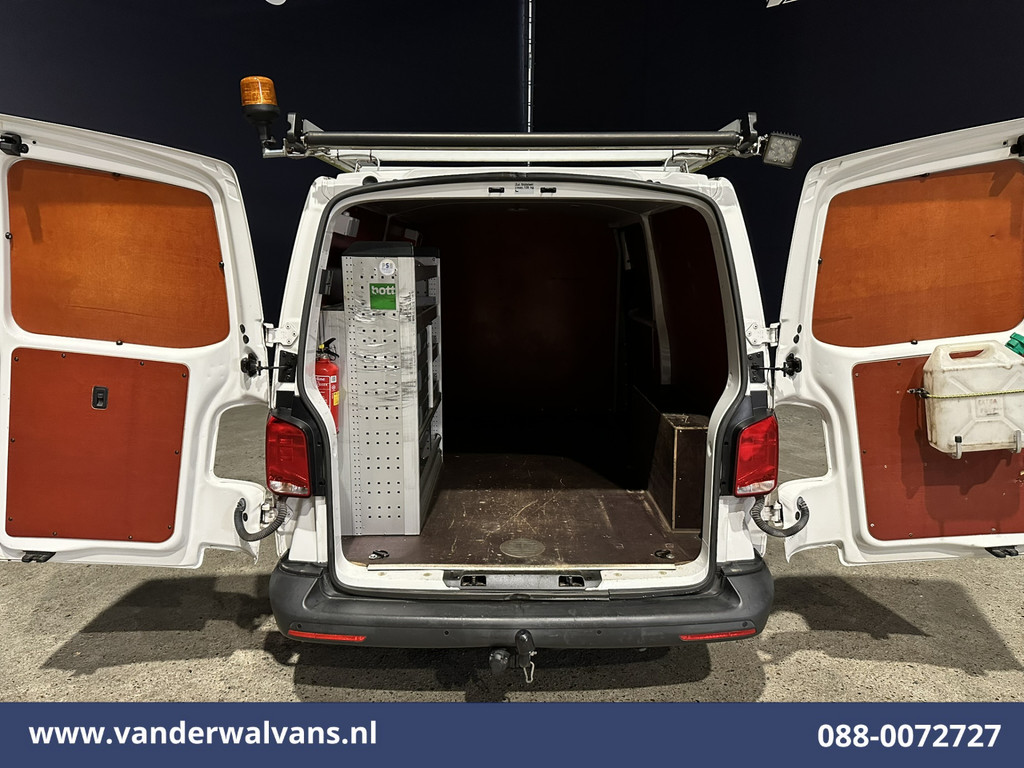 Volkswagen Transporter 2.0 TDI L2H1 Euro6 Airco | Imperiaal | Omvormer | Camera | Cruisecontrol | Trekhaak | Apple Carplay Android Auto, Parkeersensoren 12