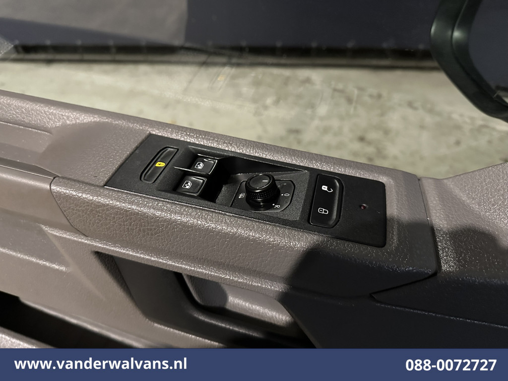 Volkswagen Transporter 2.0 TDI L2H1 Euro6 Airco | Imperiaal | Omvormer | Camera | Cruisecontrol | Trekhaak | Apple Carplay Android Auto, Parkeersensoren 17