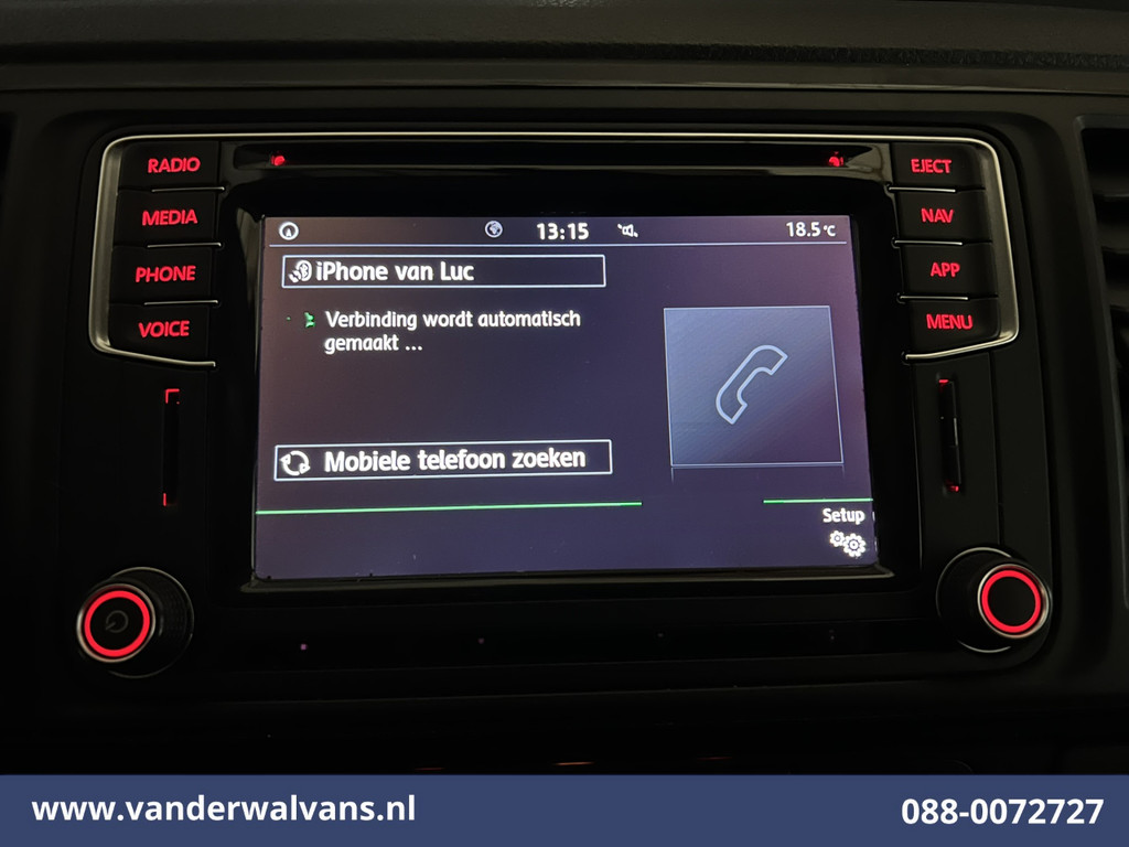 Volkswagen Transporter 2.0 TDI L2H1 Euro6 Airco | Navigatie | Apple Carplay | Android Auto | Cruisecontrol Trekhaak, Sidebars, LM velgen, Bijrijdersbank 16