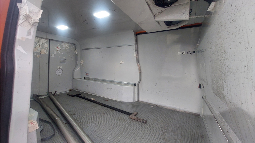 Volkswagen Transporter 2.0 TDI L2H1 Highline AIRCO/NAVI/ACC/DSG BJ 2019 12