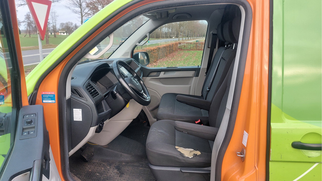 Volkswagen Transporter 2.0 TDI L2H1 Highline AIRCO/NAVI/ACC/DSG BJ 2019 9