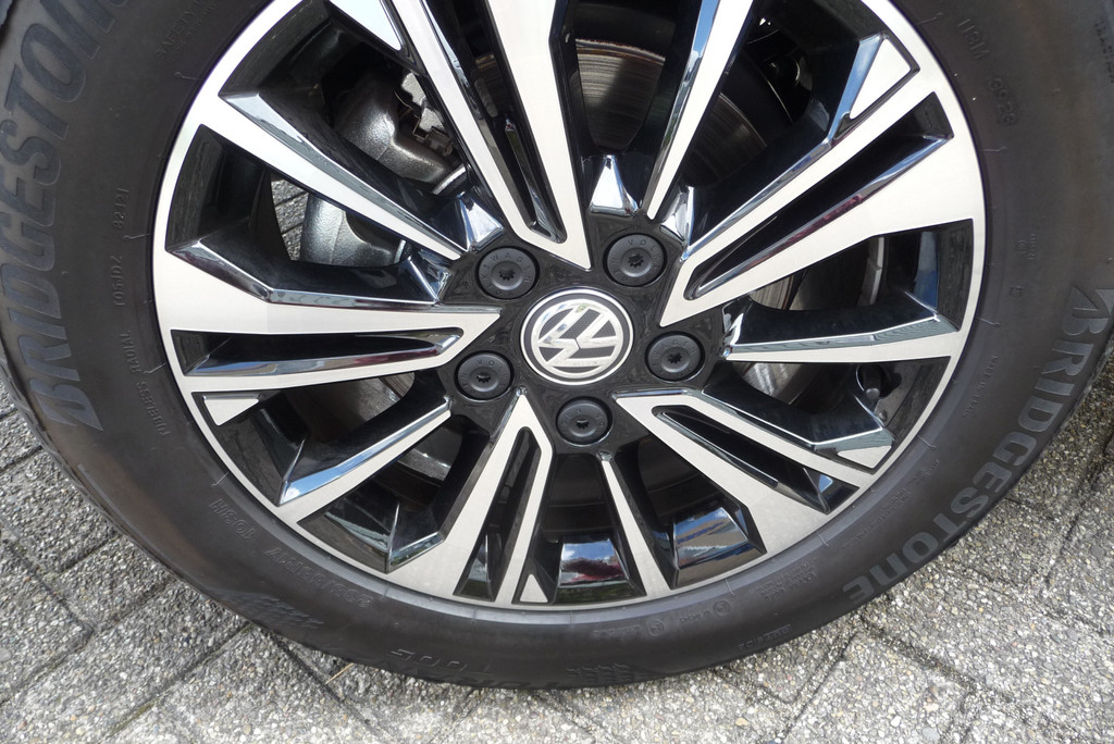 Volkswagen Transporter 2.0 TDI L2H1 Highline Autm. 204pk 2 schuifdeuren , achterdeuren BPM vrij 10