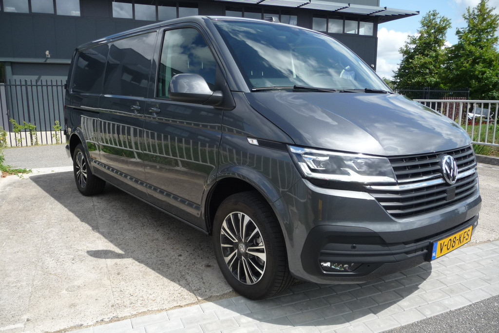 Volkswagen Transporter 2.0 TDI L2H1 Highline Autm. 204pk 2 schuifdeuren , achterdeuren BPM vrij 11