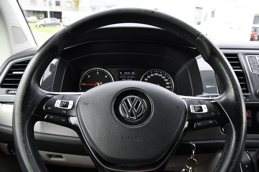 Volkswagen Transporter 2.0 TDI L2H1 PB Edition Adaptieve Cruise, LED, 150pk, Carplay, Sensoren, Trekhaak, Automaat, multimedia, Uniek! 16