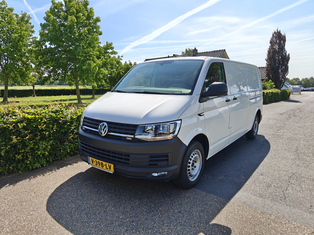 Volkswagen Transporter 2.0 TDI L2H1 Trendline AIRCO/DSG BJ 2018