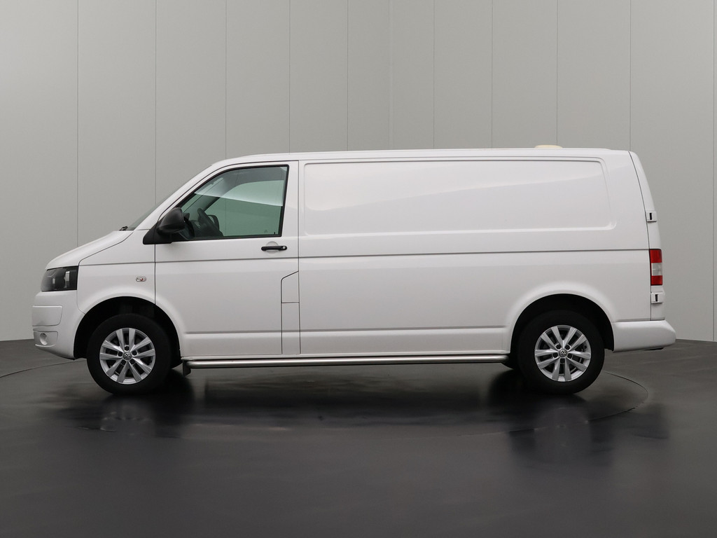 Volkswagen Transporter 2.0TDI Lang Achterdeuren | Airco | 3-Persoons | Betimmering | Trekhaak 12