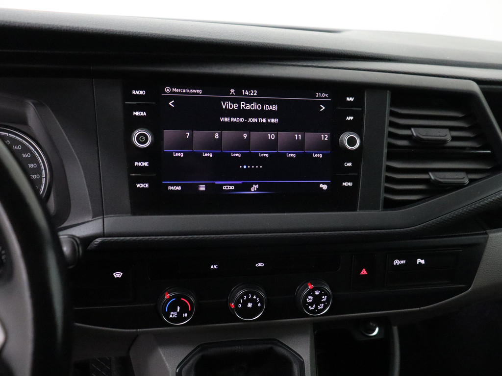 Volkswagen Transporter 2.0TDI Lang Highline | Navigatie | Camera | 3-Persoons | Airco | Cruise 16