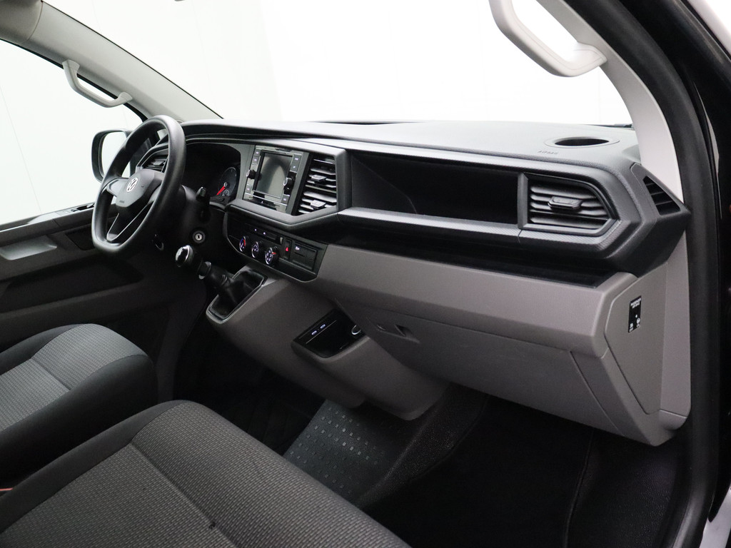 Volkswagen Transporter 2.0TDI Lang Koelwagen | Airco | Cruise | 3-Persoons | Trekhaak 19