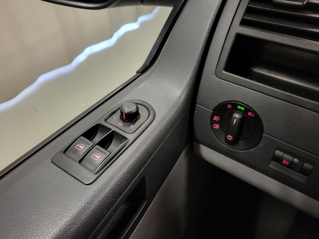 Volkswagen Transporter 2.0TDI Trekhaak Imperiaal Apk tot 23-12-2025! 11