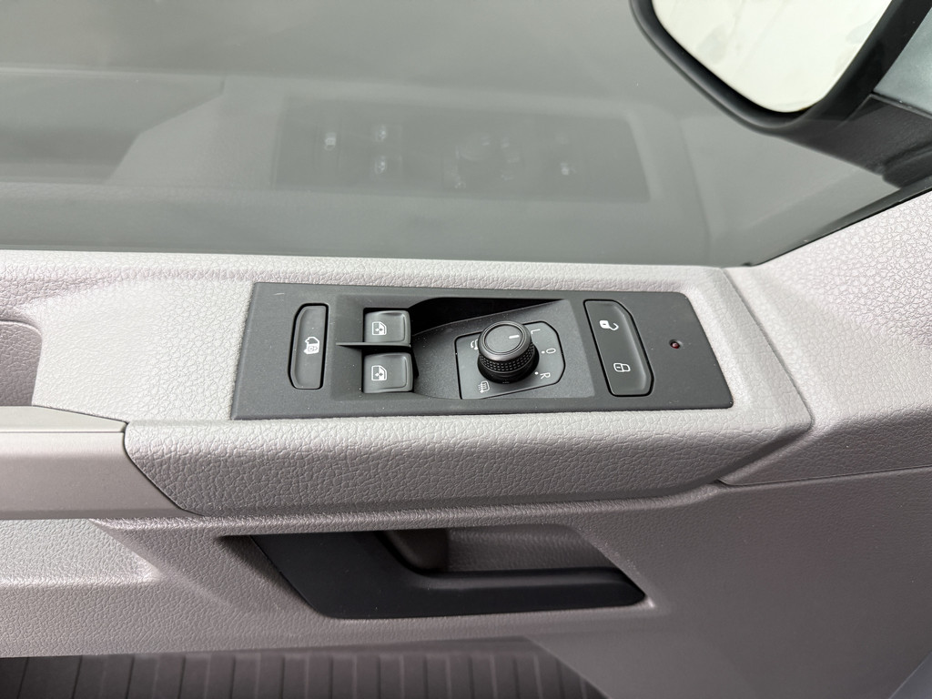 Volkswagen Transporter 2.0TDi 150PK DSG Automaat Lang Business Highline | Navigatie | Camera | Airco | Cruise | 3-Zits 8