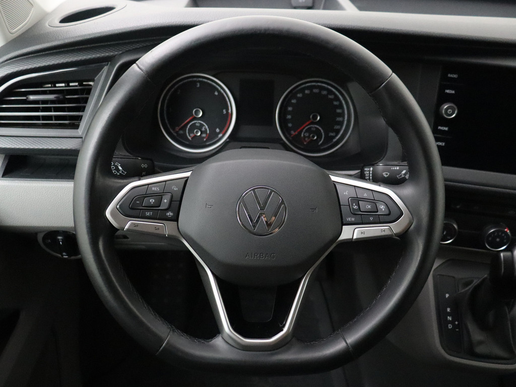Volkswagen Transporter 2.0TDi 150PK DSG Automaat Lang | Navigatie | Camera | Airco | Cruise | 3-Persoons 14