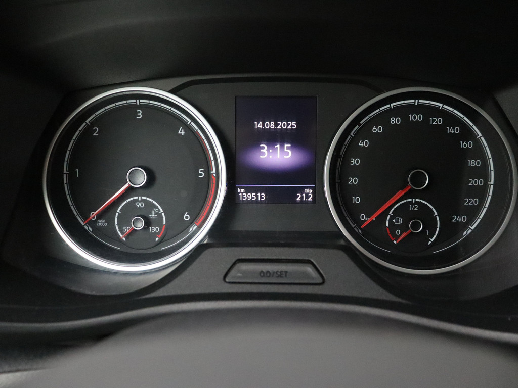 Volkswagen Transporter 2.0TDi 150PK DSG Automaat Lang | Navigatie | Camera | Airco | Cruise | 3-Persoons 9