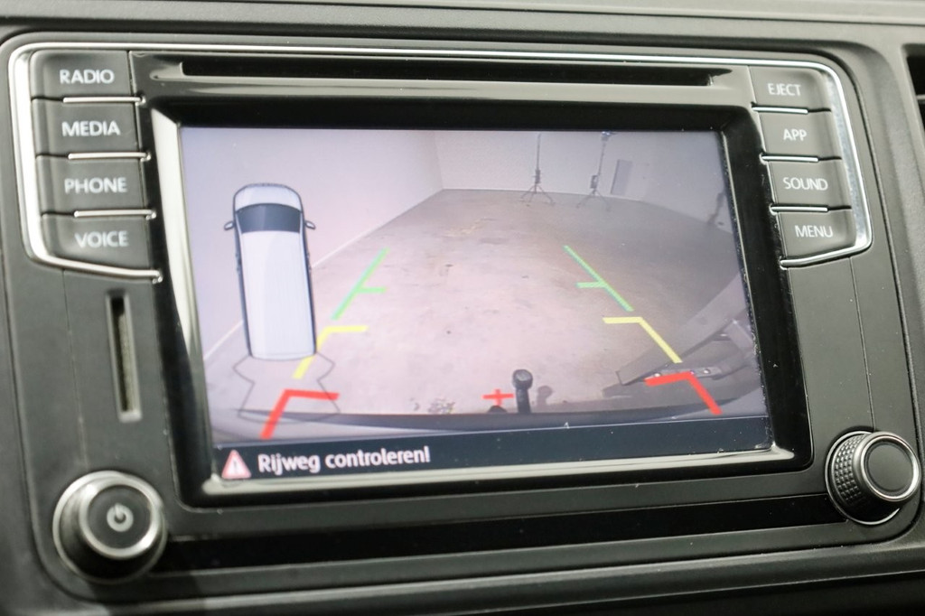 Volkswagen Transporter 2.0 TSI 150pk Benzine L2H3 Trendline Airco/Camera BPM-VRIJ 03-2019 16