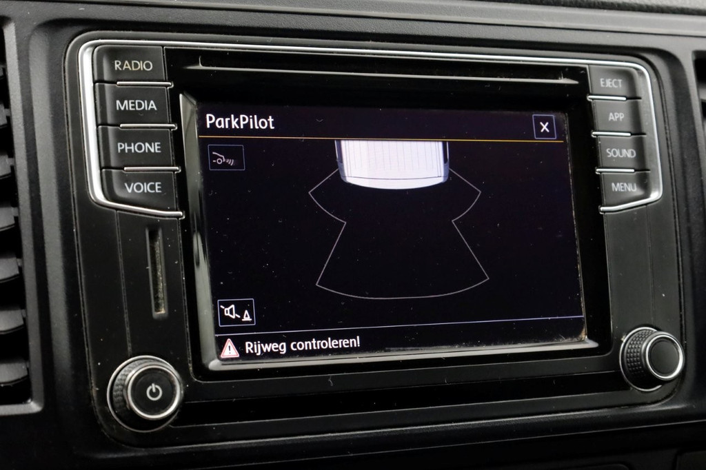 Volkswagen Transporter 2.0 TSI 150pk Benzine L2H3 Trendline Airco/Camper? BPM-VRIJ 03-2019 13